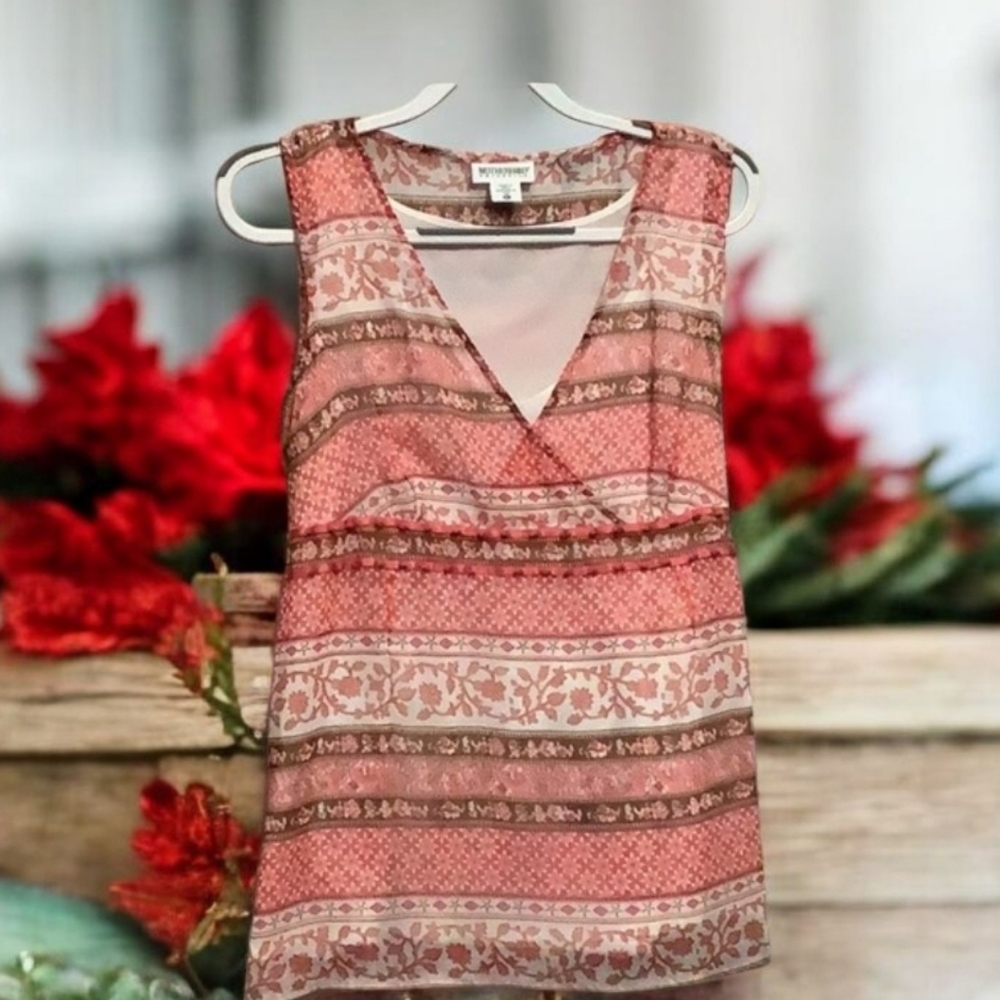 Motherhood by maternity, pink blouse, sleeveless size XL built in Cami 🌸